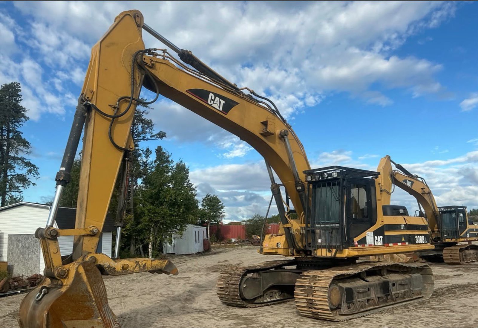 2001 CAT 330BL Excavator